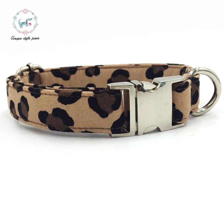 The leopard print dog collar and leash set with bow tie