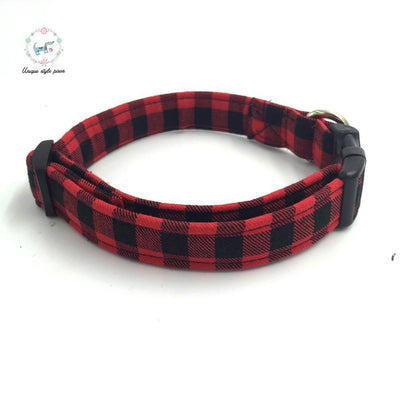 Red and black plaid dog collar set with bow tie